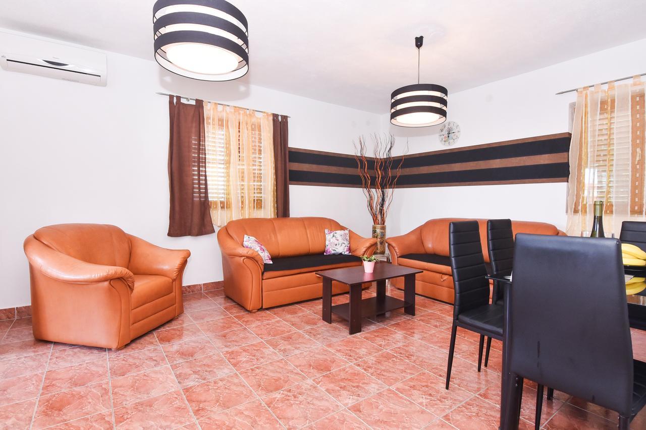 Kostijal Apartman