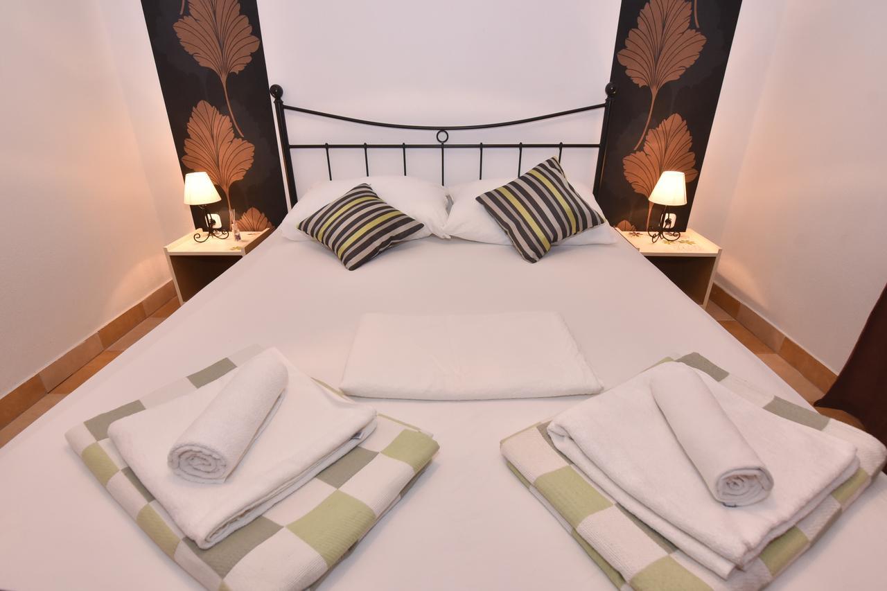 Kostijal Apartman *